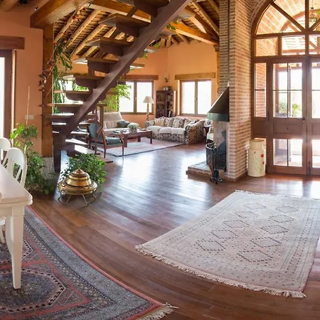 Bed and Breakfast El Capricho De Los Montes